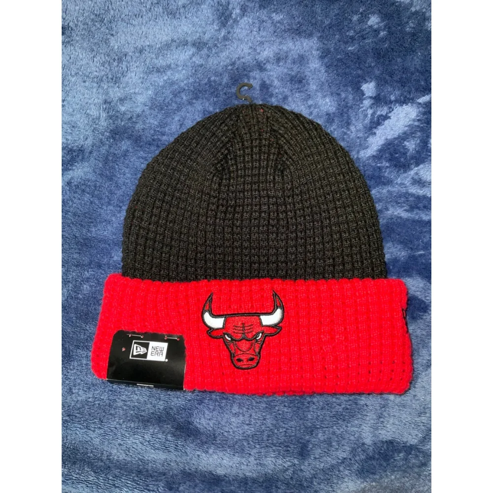 Michael Jordan Photo T-shirt and Chicago Bull Beanie